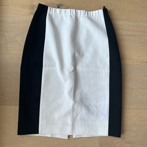 Artizia Babaton Jayden Pencil Skirt in White and Black - Picture 1 of 6